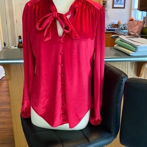 White House Black market red top